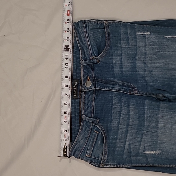 Generra Denim Ladies distressed jeans size 11 juniors - Picture 7 of 9